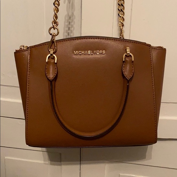 Michael Kors Handbags - Michael Kors purse